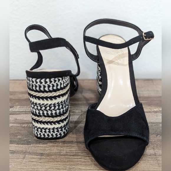 Fergie strappy heals size 9.5 - Picture 4 of 10